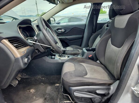 1C4PJMAB8GW120736 2016 JEEP CHEROKEE Silver წინა სალონის ხედი
