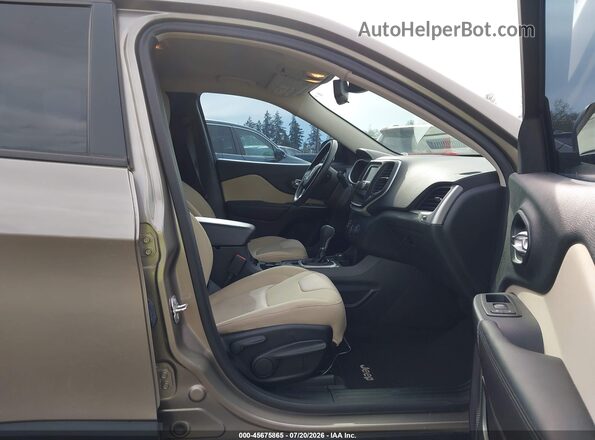 1C4PJMAB8GW289168 2016 JEEP CHEROKEE Green Widok wnętrza z przodu