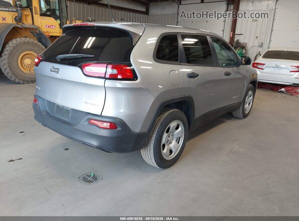 1C4PJMAB8GW343486 2016 JEEP CHEROKEE Серебряный Задняя правая четверть