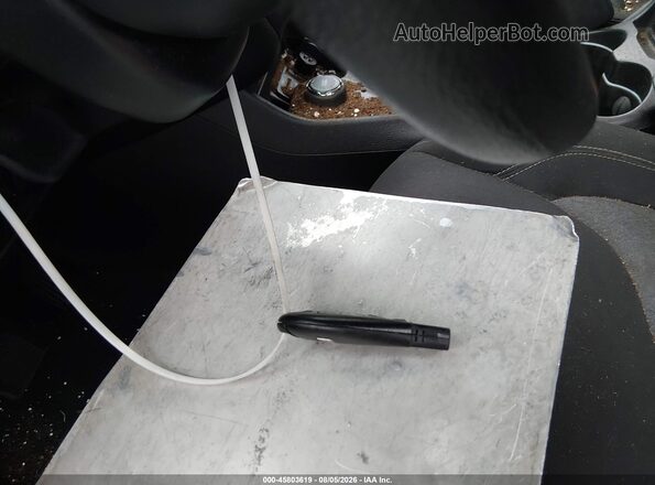 1C4PJMAS0HD221055 2017 JEEP CHEROKEE Silver Առջևի վահանակի տեսք
