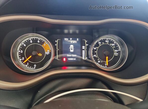 1C4PJMAS5HW647778 2017 JEEP CHEROKEE White Instrument cluster view