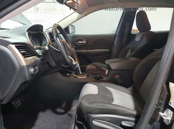 1C4PJMAS9GW333081 2016 JEEP CHEROKEE Black Front interior view