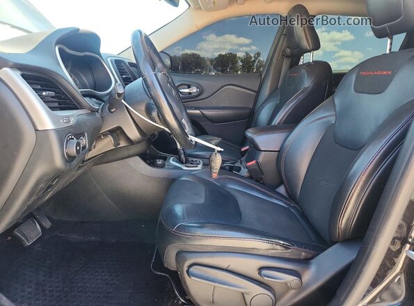 1C4PJMBB0GW219002 2016 JEEP CHEROKEE Charcoal Widok wnętrza z przodu