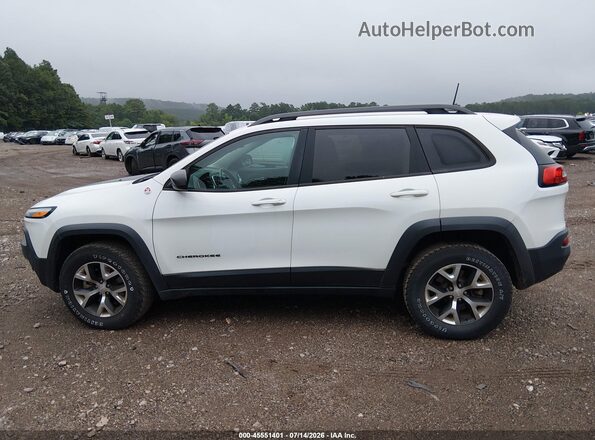 1C4PJMBB4HD239900 2017 JEEP CHEROKEE White უკანა სალონის ხედი