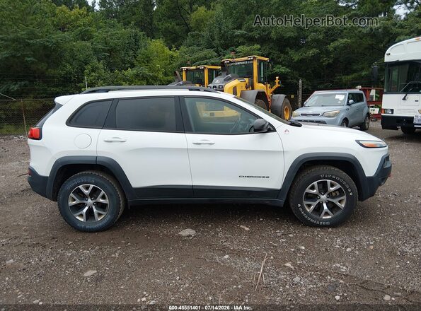 1C4PJMBB4HD239900 2017 JEEP CHEROKEE White ხელსაწყოთა პანელის ხედი