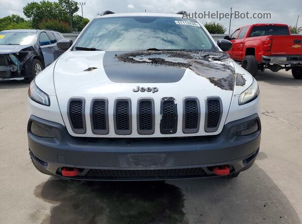 1C4PJMBB6JD505388 2018 JEEP CHEROKEE White Widok z przodu