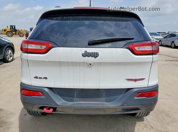 1C4PJMBB6JD505388 2018 JEEP CHEROKEE White Widok z tyłu