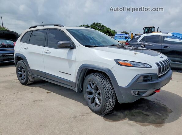 1C4PJMBB6JD505388 2018 JEEP CHEROKEE White Przód prawy