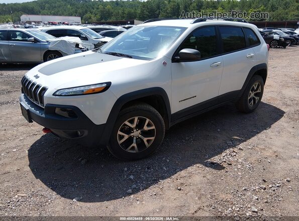 1C4PJMBB8HD239902 2017 JEEP CHEROKEE White Front left