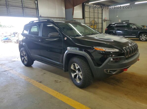 1C4PJMBB9JD608563 2018 JEEP CHEROKEE Черный Передняя правая четверть