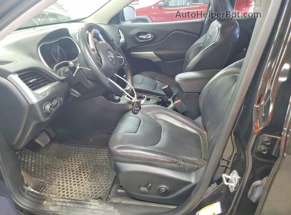 1C4PJMBB9JD608563 2018 JEEP CHEROKEE Черный Вид салона спереди