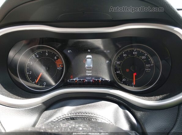 1C4PJMBBXHD239903 2017 JEEP CHEROKEE Белый Вид задних сидений