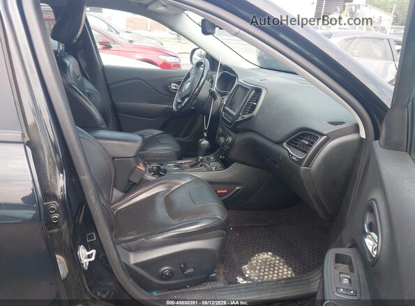 1C4PJMBN2KD157729 2019 JEEP CHEROKEE Gray Front interior view