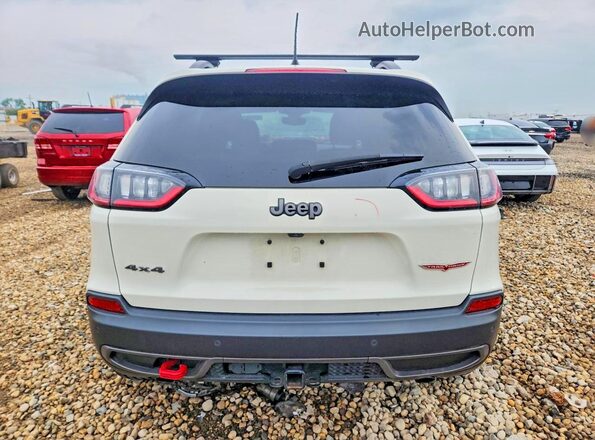 1C4PJMBN5KD486960 2019 JEEP CHEROKEE Белый Вид салона спереди