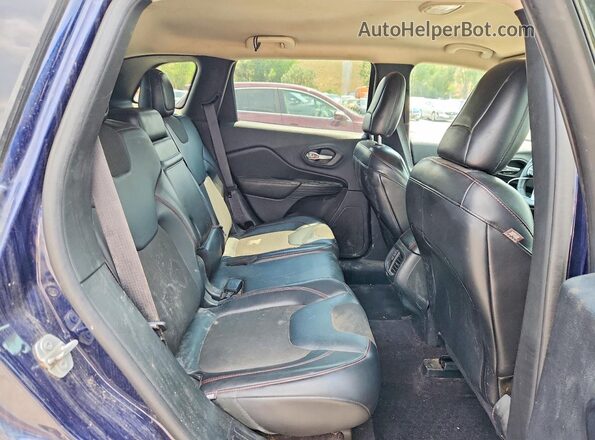 1C4PJMBS0GW300386 2016 JEEP CHEROKEE Blue Widok wnętrza z tyłu