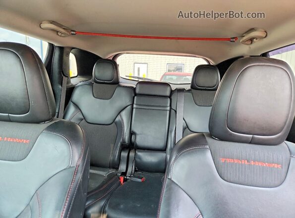 1C4PJMBS2GW133657 2016 JEEP CHEROKEE Зеленый Вид задних сидений