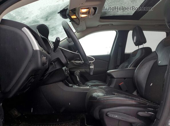 1C4PJMBS4GW349669 2016 JEEP CHEROKEEE Black Front interior view