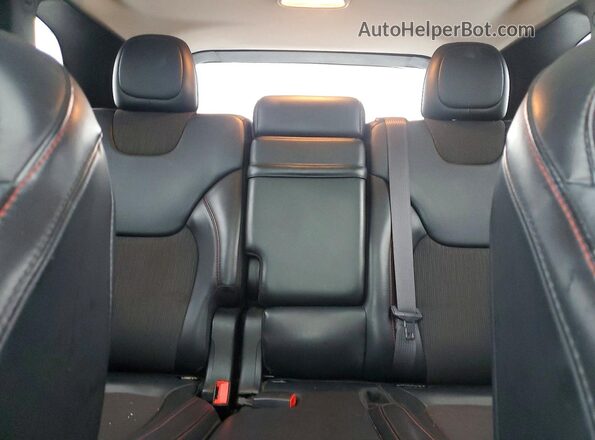 1C4PJMBS4GW349669 2016 JEEP CHEROKEEE Black Rear seats view
