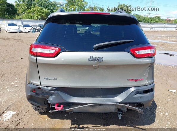 1C4PJMBS4HW515674 2017 JEEP CHEROKEE Green 