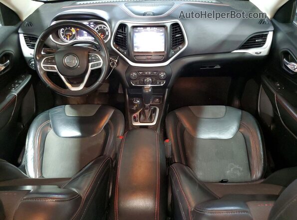 1C4PJMBS4HW561277 2017 JEEP CHEROKEE Серый Вид панели приборов