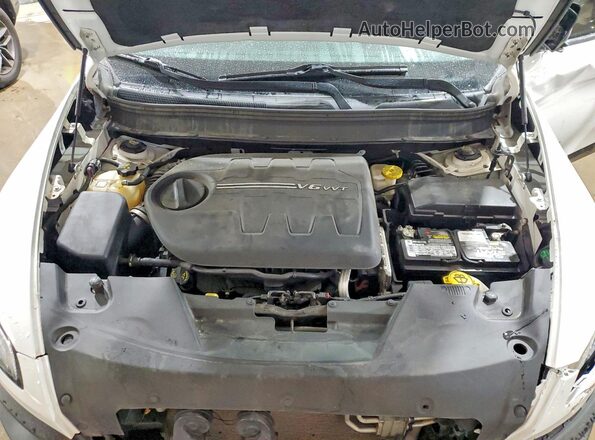 1C4PJMBS5HD237539 2017 JEEP CHEROKEE Белый Вид подкапотного пространства