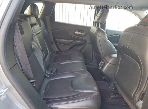 1C4PJMBS6GW280290 2016 JEEP CHEROKEE Gray Vista interior trasera