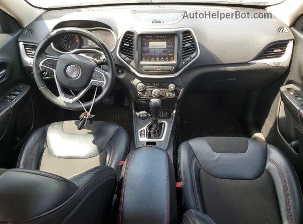 1C4PJMBS7HW505463 2017 JEEP CHEROKEE White Widok deski rozdzielczej