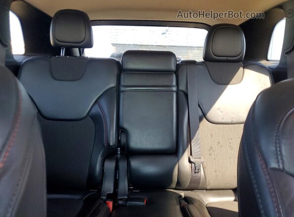 1C4PJMBS8HW556583 2017 JEEP CHEROKEE Black Rear seats view