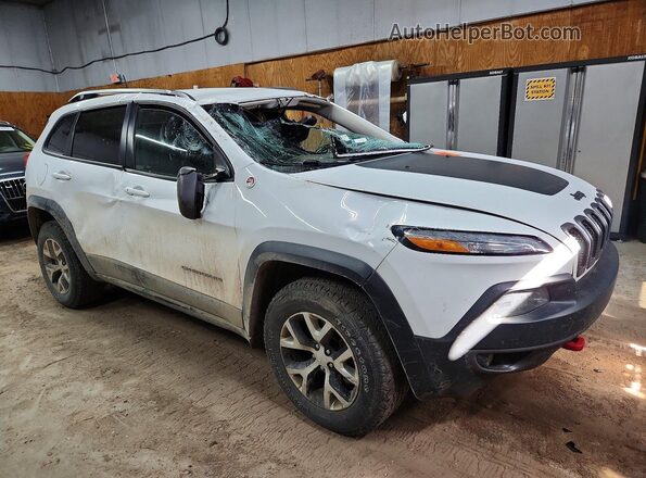 1C4PJMBX0JD570944 2018 JEEP CHEROKEE Белый Передняя правая четверть