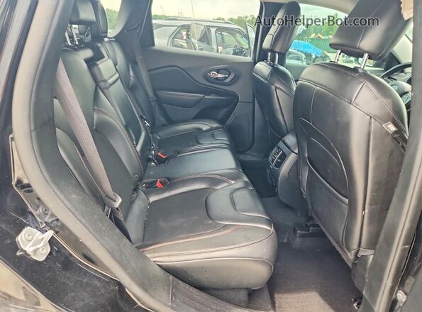 1C4PJMBX0KD288532 2019 JEEP CHEROKEE Черный Вид задней части салона