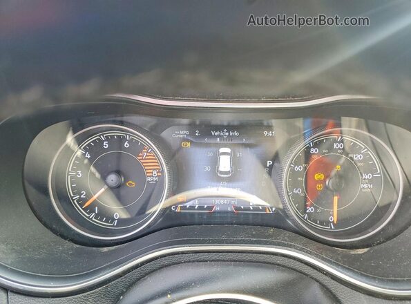 1C4PJMBX2LD504141 2020 JEEP CHEROKEE Gray ხელსაწყოთა პანელის ხედი