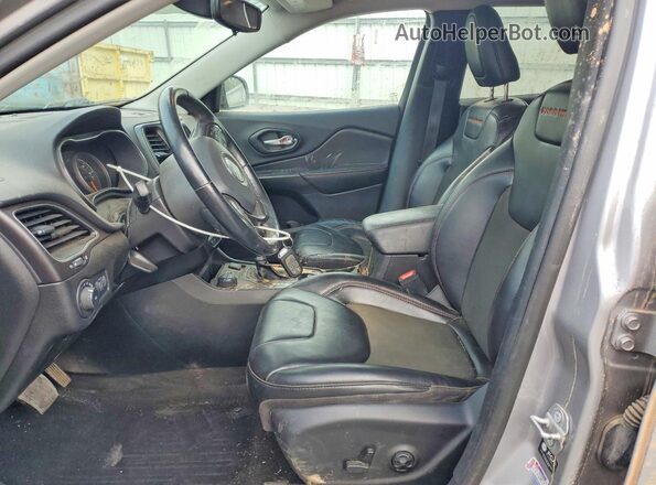 1C4PJMBX4MD145151 2021 JEEP CHEROKEE Gray წინა სალონის ხედი