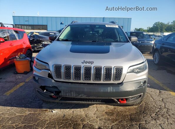 1C4PJMBX7KD189335 2019 JEEP CHEROKEE Silver Widok z przodu