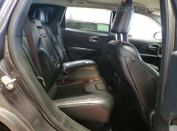 1C4PJMBX7KD245130 2019 JEEP CHEROKEE Gray Widok tylnych siedzeń