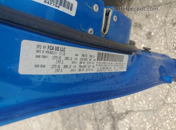 1C4PJMBX7KD352842 2019 JEEP CHEROKEE Blue Widok naklejki z numerem VIN