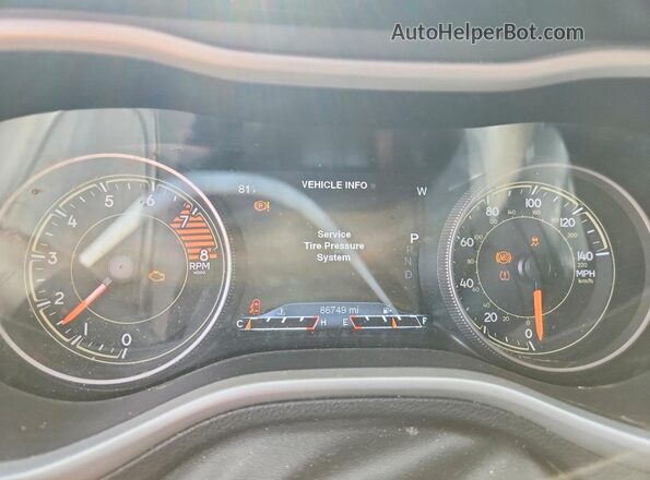 1C4PJMBX8JD599365 2018 JEEP CHEROKEE Red Вид щитка приладів