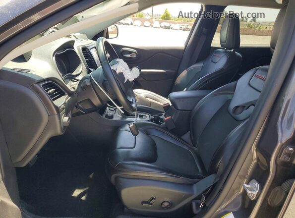 1C4PJMBX9KD216812 2019 JEEP CHEROKEE Gray Вид салону спереду