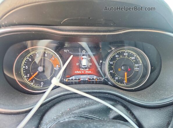 1C4PJMBX9LD643974 2020 JEEP CHEROKEE Черный Вид щитка приборов