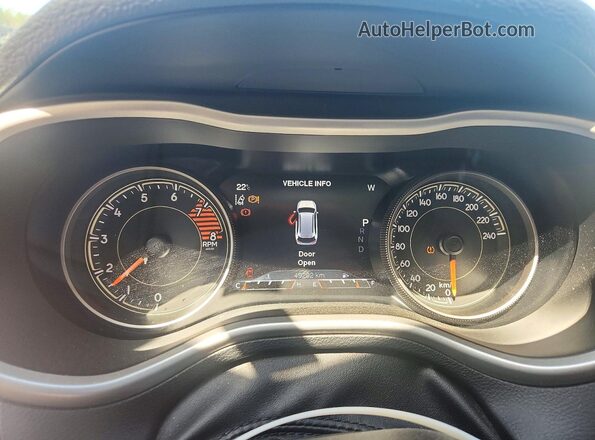 1C4PJMBXXJD592921 2018 JEEP CHEROKEE Charcoal Instrument cluster view