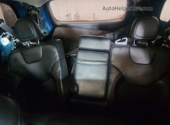 1C4PJMBXXKD362569 2019 JEEP CHEROKEE Blue Vista de los asientos traseros