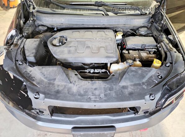 1C4PJMBXXKD477513 2019 JEEP CHEROKEE Black ძრავის განყოფილების ხედი