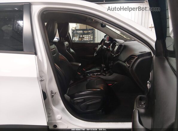 1C4PJMBXXMD128614 2021 JEEP CHEROKEE White Widok wnętrza z przodu