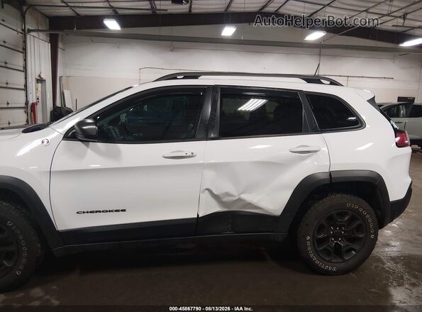 1C4PJMBXXMD128614 2021 JEEP CHEROKEE White Widok z przodu