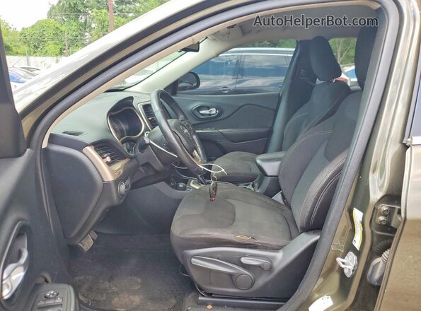 1C4PJMCB0GW142002 2016 JEEP CHEROKEE Green Front interior view
