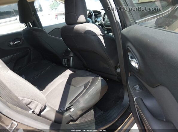 1C4PJMCB0GW371781 2016 JEEP CHEROKEE Black Вид задніх сидінь
