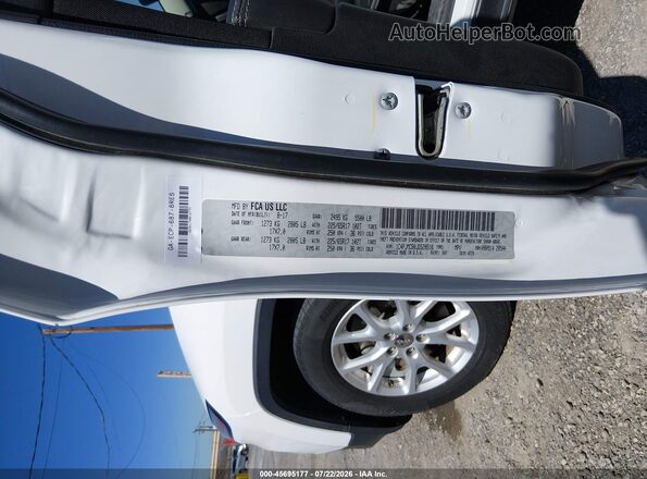 1C4PJMCB0JD528518 2018 JEEP CHEROKEE White Vista del compartimento del motor
