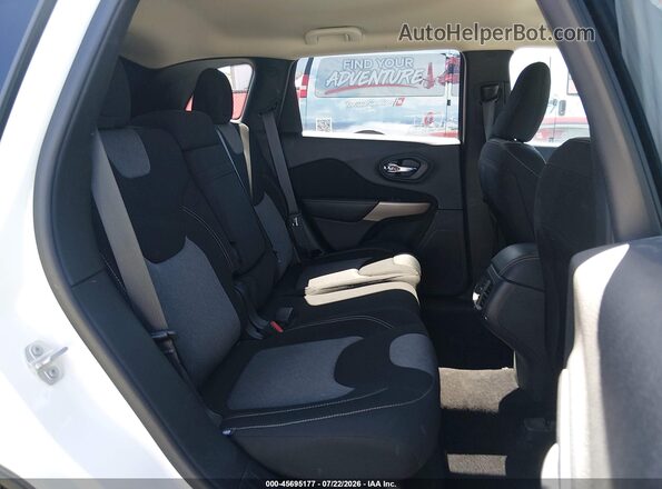 1C4PJMCB0JD528518 2018 JEEP CHEROKEE White Vista de la etiqueta del VIN
