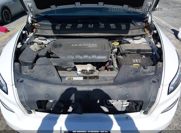 1C4PJMCB0JD528566 2018 JEEP CHEROKEE White Вид ззаду