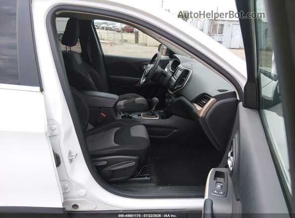 1C4PJMCB0JD528650 2018 JEEP CHEROKEE White Սալոնի դիմացի տեսք