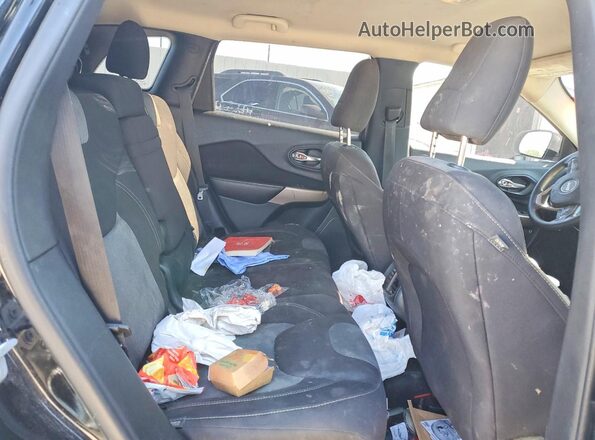 1C4PJMCB0JD603640 2018 JEEP CHEROKEE Black Vista interior trasera